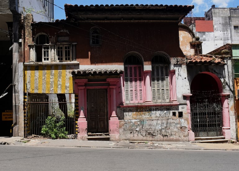 Fachada actual de la casa del horror, ubicada en pleno microcentro de la capital.