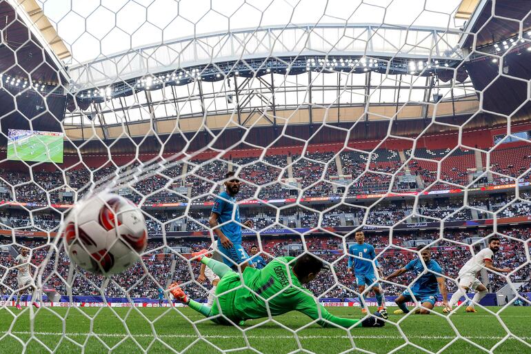 El gol de Omar Khribin  que selló la victoria y la clasificación de Siria a octavos de final de la Copa de Asia.