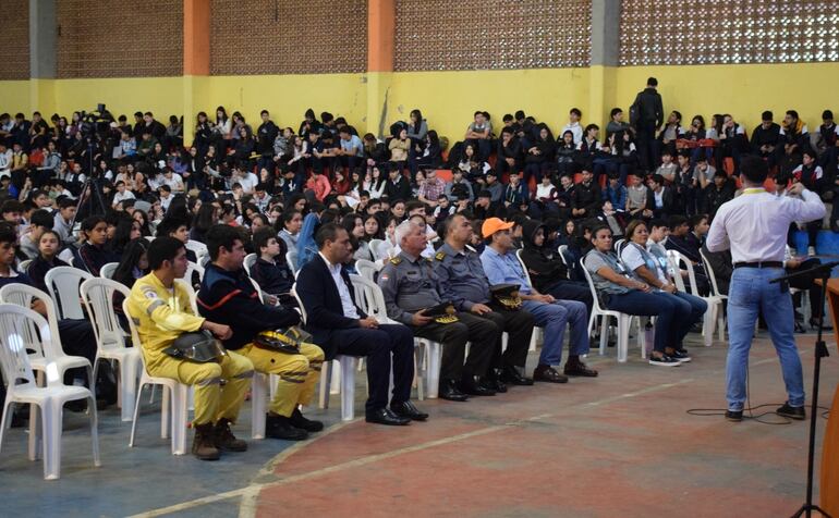 Charla de capacitación realizada el 2 de junio en el Colegio Nacional Pedro Pablo Peña.