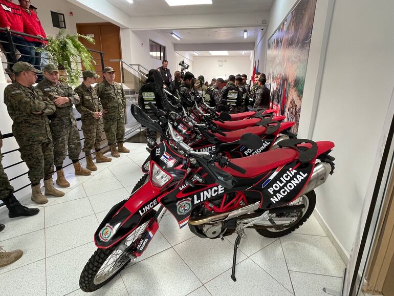 Además de los 12 agentes, también circularán 4 motocicletas por todo el departamento.