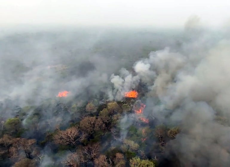 Incendio en la zona del Cerro Chovoreca en el Chaco Paraguayo.