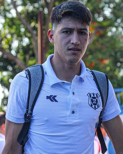 Juan Miguel Ojeda (26 años), expeditivo defensor central del Sportivo 2 de Mayo de Pedro Juan Caballero.