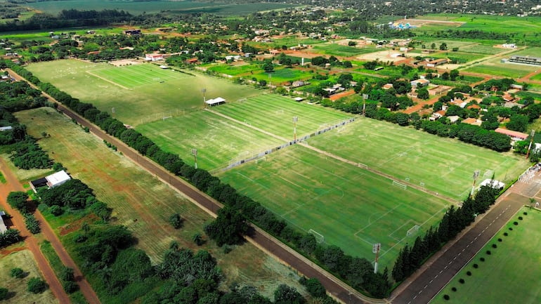 El Ciclón y la Academia argentina, en partidos simultáneos