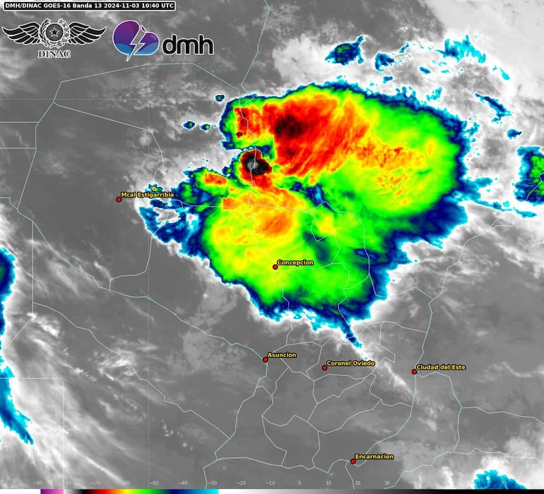 Zona de coberturas de las tormentas este domingo por la mañana.