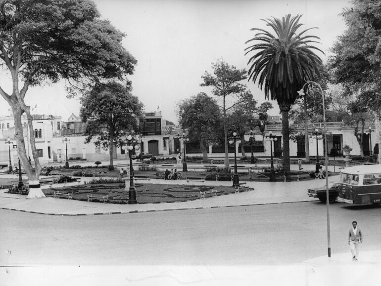 La familia del padre Gutiérrez se mudó al barrio limeño de Barranco cuando él era niño (Foto: Parque municipal de Barranco. Archivo de El Comercio).