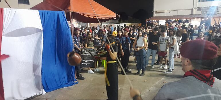 Multitud participa de juegos de San juan en parroquia San Miguel de Asunción