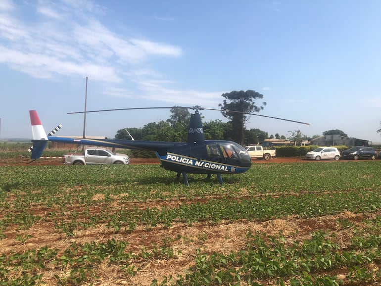 El helicóptero llegó esta mañana para reforzar la tarea policial en la zona.