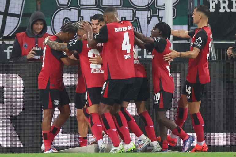 El Leverkusen debutó ganando en la Bundesliga