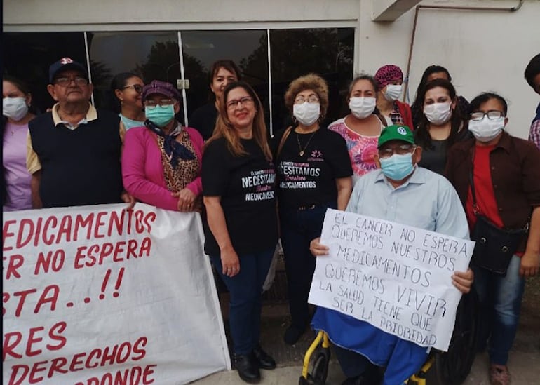 Pacientes oncológicos reclaman frecuentemente la falta de medicinas en el IPS.