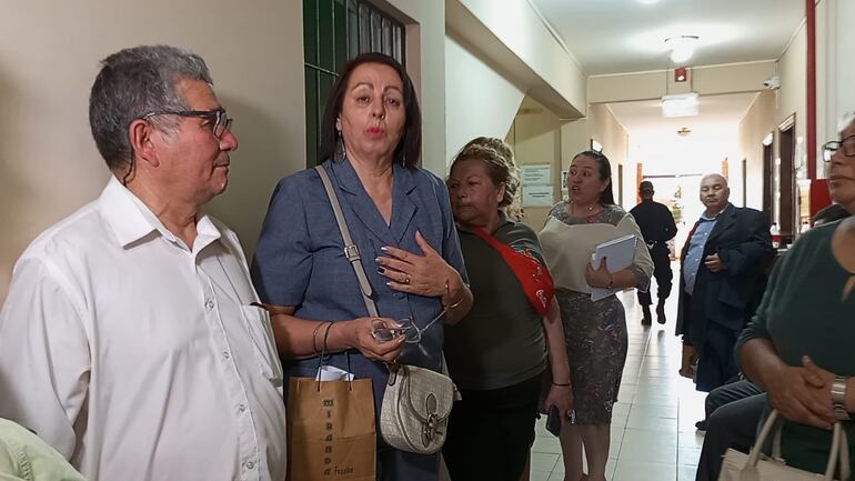 La madre de la víctima, Zunilda Haseitel, quien estaba esperanzada de que hoy concluyera el juicio de su hijo, dijo que esperará nuevamente.