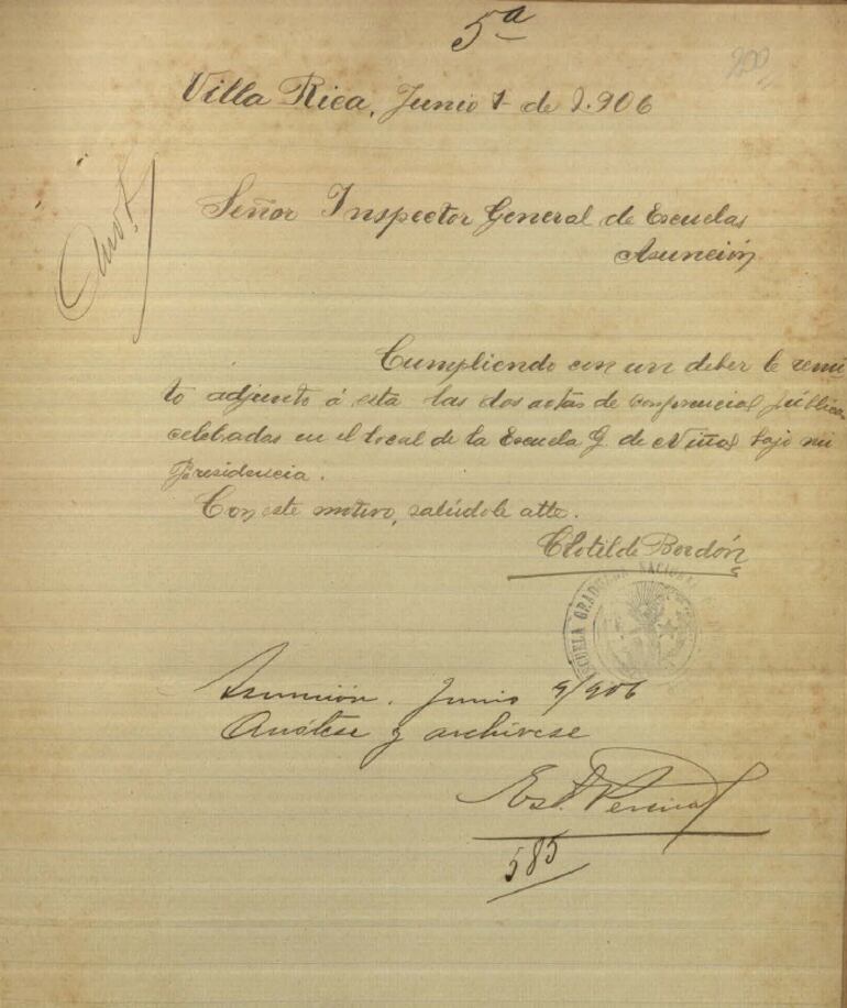 Manuscrito de Clotilde Bordón, con su firma. Remisión de informe sobre las Coferencias realizadas en 1906 (ANA / SE).  