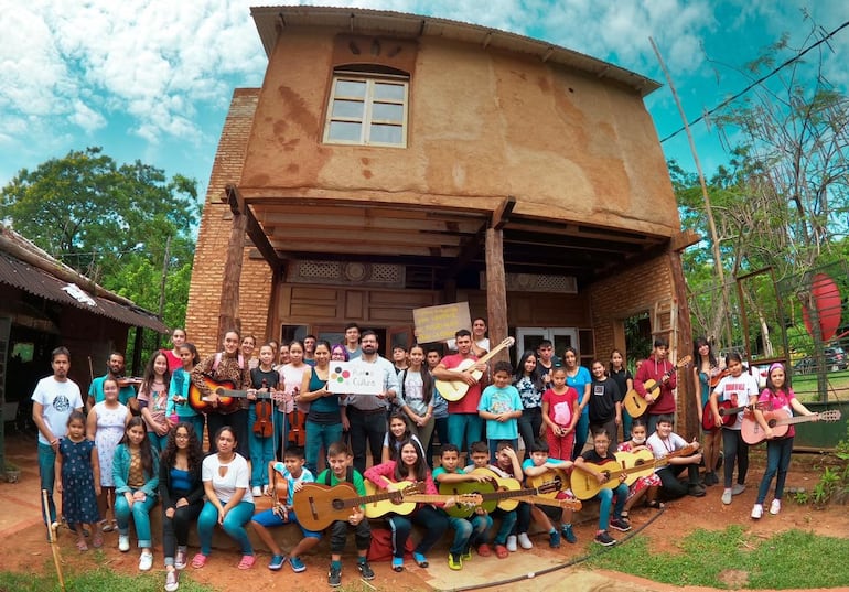 La cultura comunitaria viva es uno de los temas centrales del posgrado.