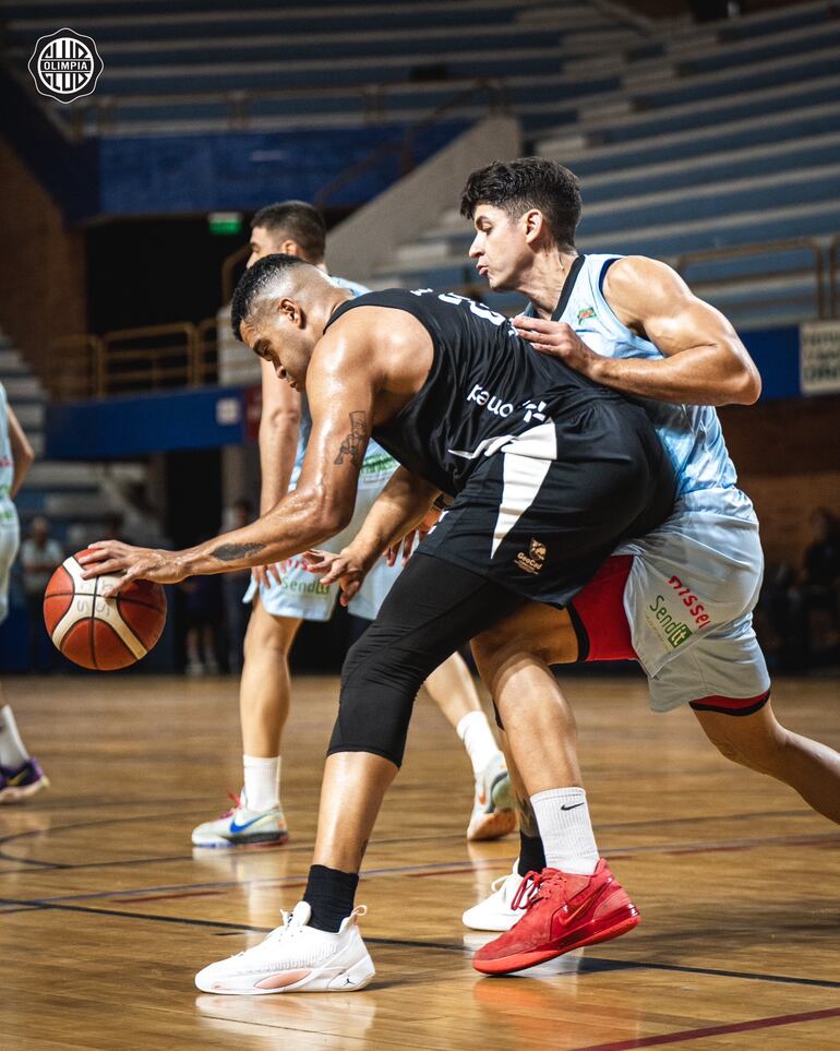 Deportivo San José beat Olimpia Kings last night and will be the protagonist of the final of the Clausura Tournament, accompanied by Colonias Gold, who did their thing by beating Félix Pérez Cardozo in the other game for the last date of the quadrangular semifinal phase of this competition. – Sports center