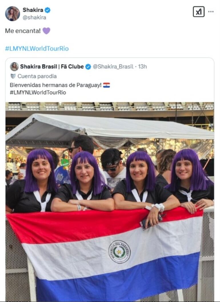 Un grupo de fans paraguayas de Shakira viajó a su concierto en Río de Janeiro, Brasil. La cantante colombiana vio la foto y dijo: "Me encanta!".