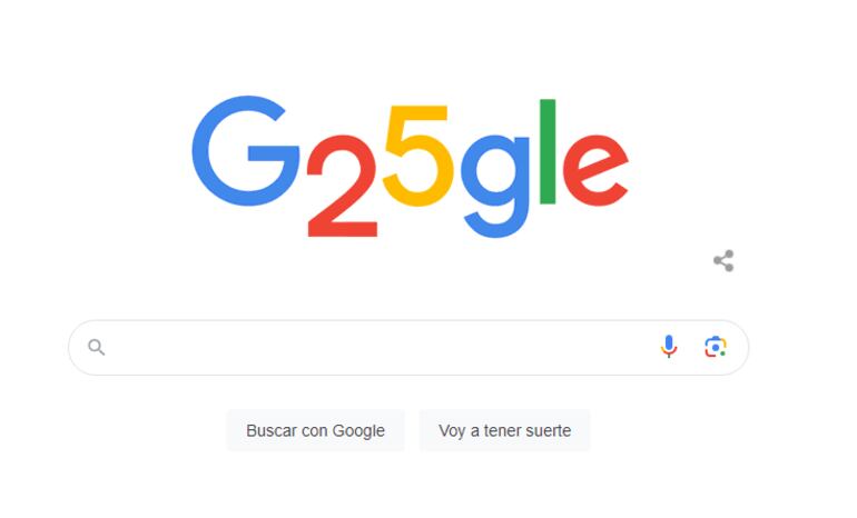 Google cumple hoy 25 años y lo celebra con un repaso de sus logos a lo largo de su historia.