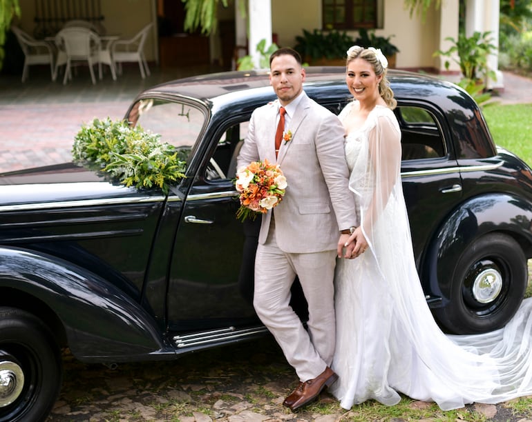 Christian Gabriel Gómez Fariña y Alejandra Beatriz López Rolón contrajeron matrimonio.