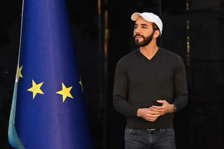 El presidente salvadoreño Nayib Bukele, durante un reciente acto público en Santa Lucía, El Salvador. (AFP)