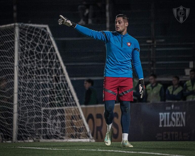 Jean Fernandes dejó de ser indispensable en Cerro.