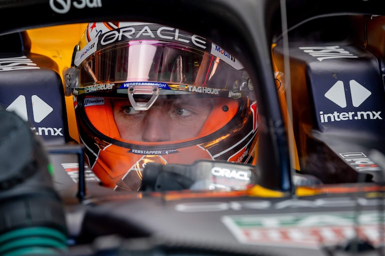 El neerlandés Max Verstappen, en el monoplaza de Red Bull Racing, en el ensayo libre del Gran Premio de Austria de la Fórmula 1 en el Red Bull Ring.