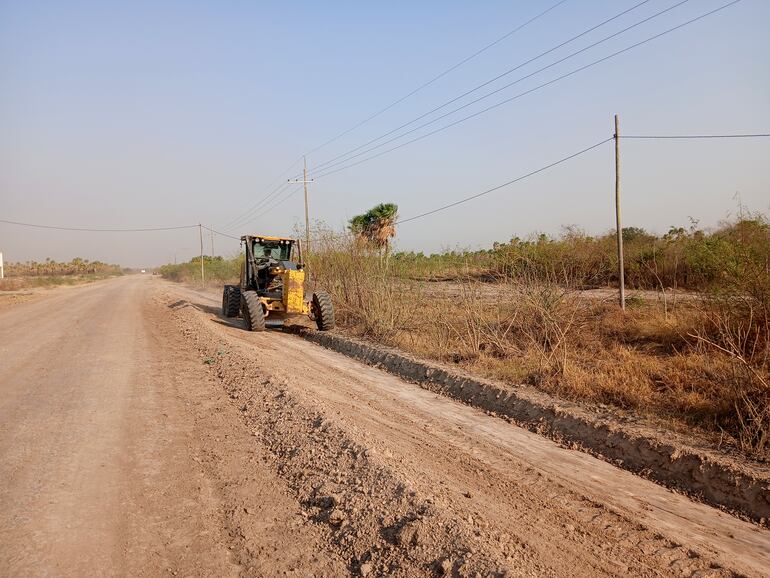 El camino Olimpo - Toro Pampa fue reparado solo en un 50%, y luego los trabajos fueron abandonados.