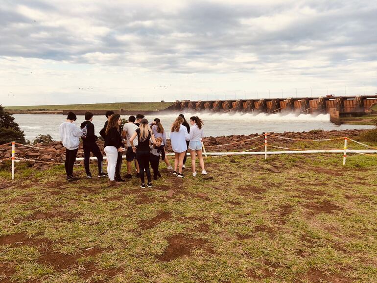 Visita a las obras del Brazo Aña Cuá