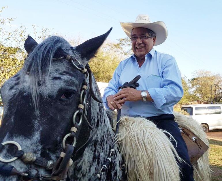 El exlegislador  Celso Maldonado (PLRA) está en el negocio del transporte público  hace varias décadas.