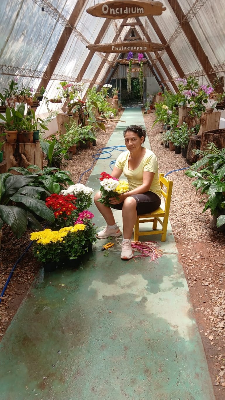 Los productores de orquídeas resaltan que producen estas especies de forma natural y con cuidados fáciles que se pueden aprender en el hogar.