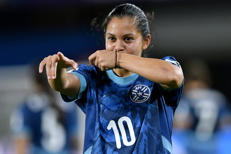 Fátima Acosta, jugadora de la selección de Paraguay, celebra un gol en el partido ante Marruecos por la primera fecha del Grupo C del Mundial Femenino Sub 20 en el estadio Olímpico Pascual Guerrero, en Cali, Colombia.