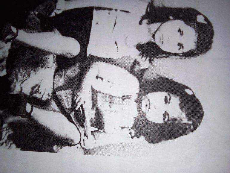 Las hijas de Sotero y Lidia fueron secuestradas, separadas de sus padres y recluidas en el Penal de Emboscada. Foto del libro "En las garras del cóndor", p. 31.