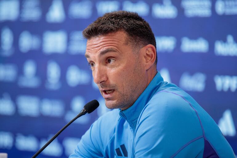 El entrenador de la selección argentina de fútbol, Lionel Scaloni.