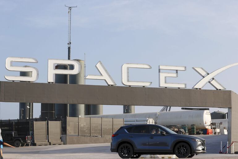 SpaceX se alista para tercer vuelo de prueba del megacohete Starship.