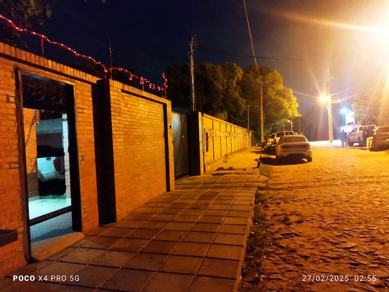 Fachada de la residencia donde fue detenida la sospechosa, según los vecinos el lugar también le pertenece a Tío Rico.