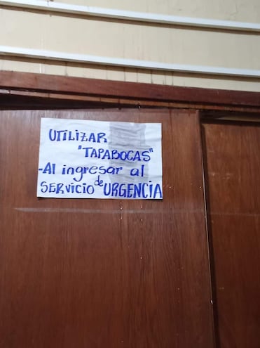 Preocupa a pacientes goteras en el Hospital Distrital de Carapeguá.