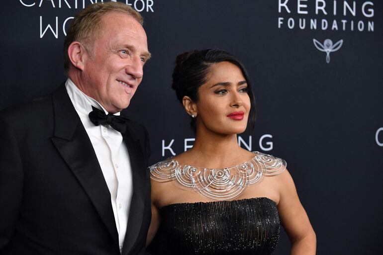 La actriz estadounidense-mexicana Salma Hayek y su esposo, director ejecutivo de Kering, Francois-Henri Pinault.