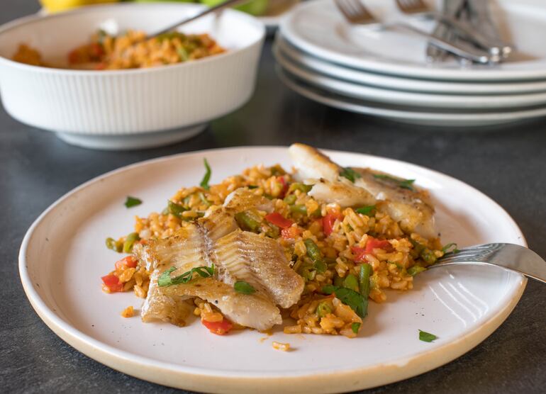 Pescado con arroz.