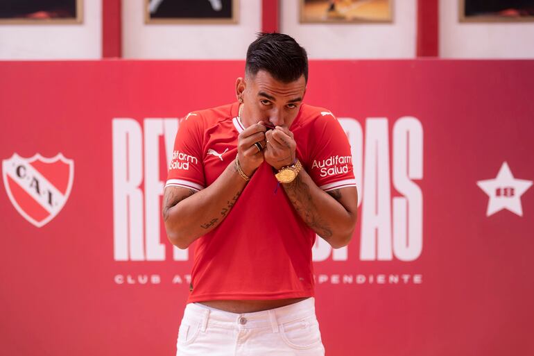 Cristian Javier Báez, con la camiseta de Independiente de Avellaneda.