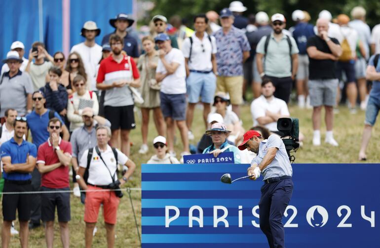 El paraguayo Fabrizio Zanotti en la tercera ronda del Golf individual masculino de los Juegos Olímpicos París 2024.