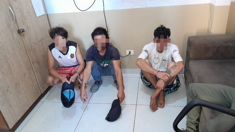 Los detenidos por los policías en Minga Guazú.