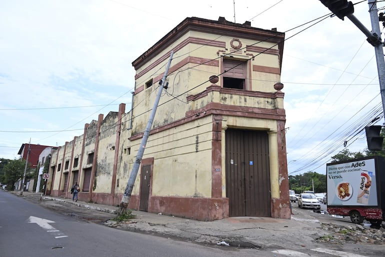 El ex molino San Luis de Asunción fue demolido y actualmente opera una estación de servicios en el lugar.