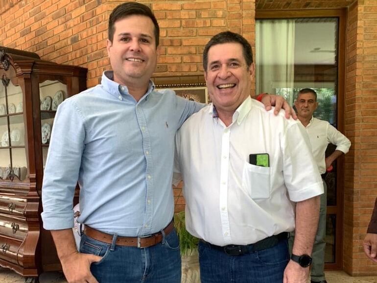 Carlos Marcial Godoy con el expresidente de la República, Horacio Cartes.