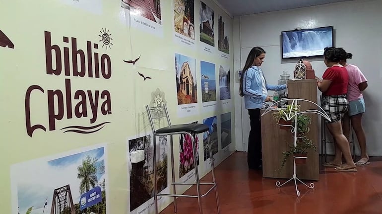 Biblio Playa Encarnación.