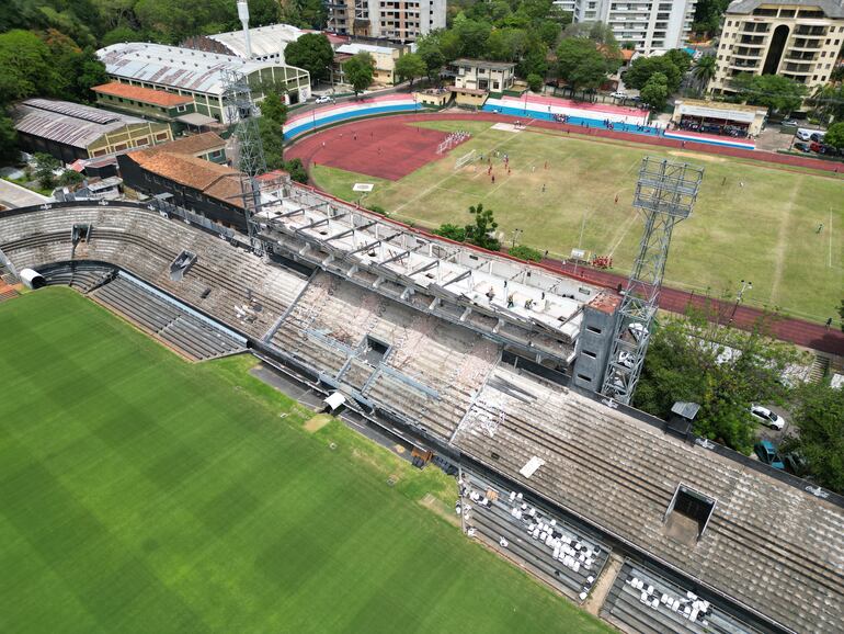 Olimpia empezó a demoler el estadio Osvaldo Domínguez Dibb.