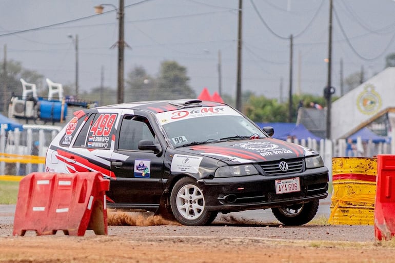 La dupla compuesta por Diego Spaini y Jhonny Tobago, a bordo del Volkswagen Gol 1600 cc. del Grupo A, ya está lista para competir por el Regional este fin de semana en la categoría RC4L-8V.