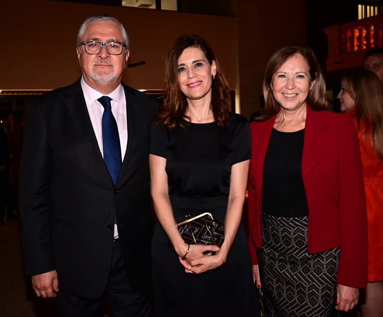 Guillermo Bittelman, Susana López y Doris Román.