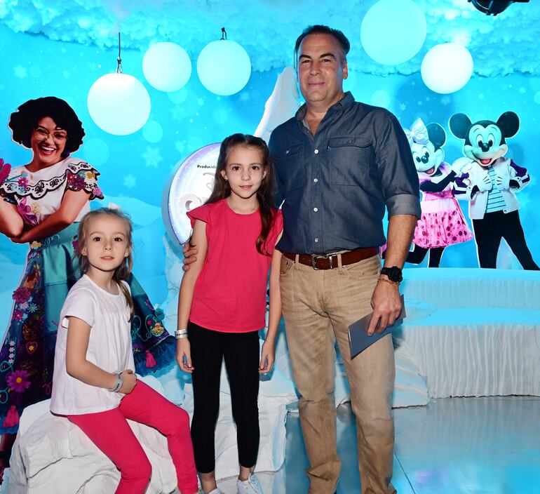 Joaquina, Manuela y José Díaz Benza.