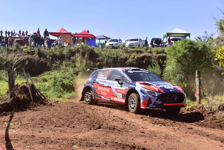 Fabrizio Zaldívar y Marcelo Der Ohannesian lideran el Rally de Colonias Unidas con el Hyundai i20.