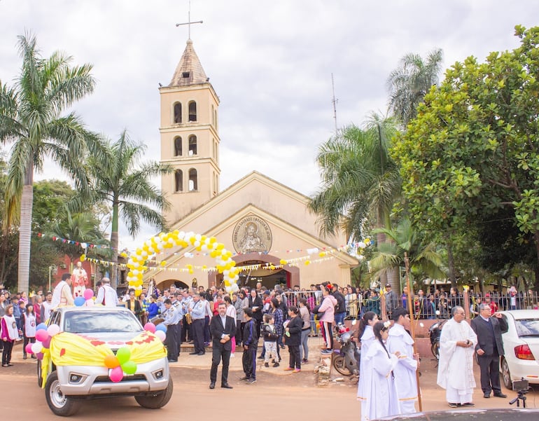 La festividad por Sagrado Corazón de Jesús reunió a la comunidad de Juan León Mallorquín en el templo parroquial.