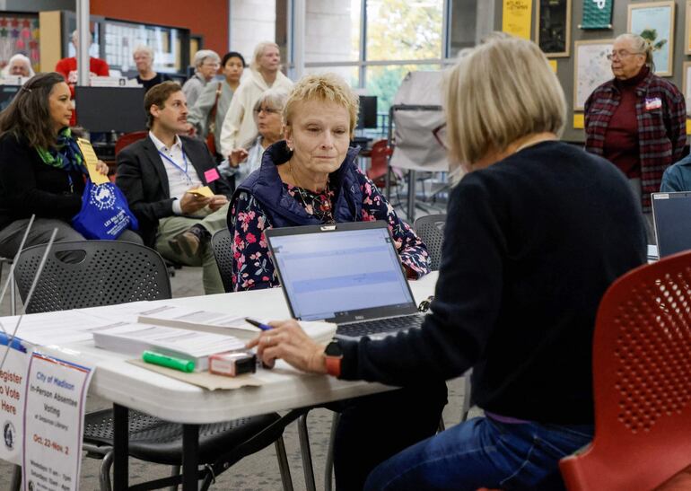 El voto anticipado en Madison, Wisconsin, bate récord.