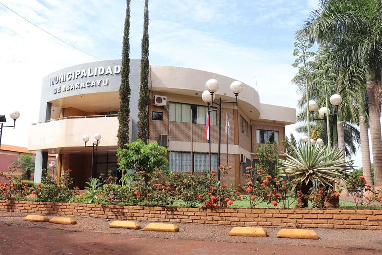 Fachada de la Municipalidad de Mbarakayú, Alto Paraná.