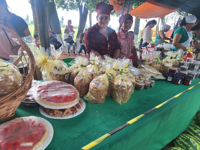 Fiesta y Exposición de Sandías en San Pedro del Paraná.